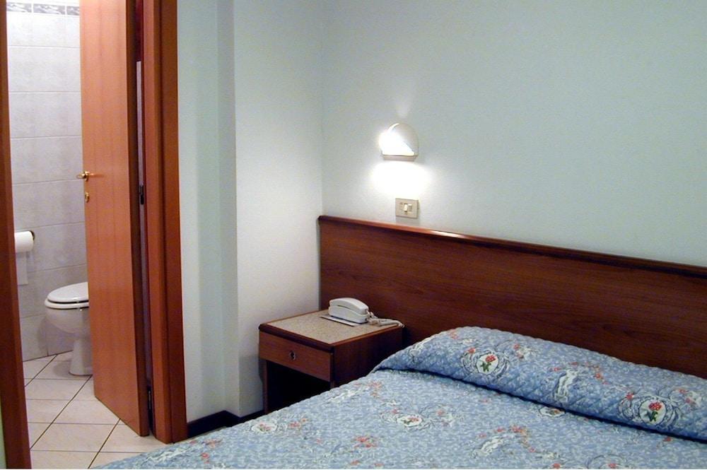 Hotel Astoria Viareggio Kültér fotó